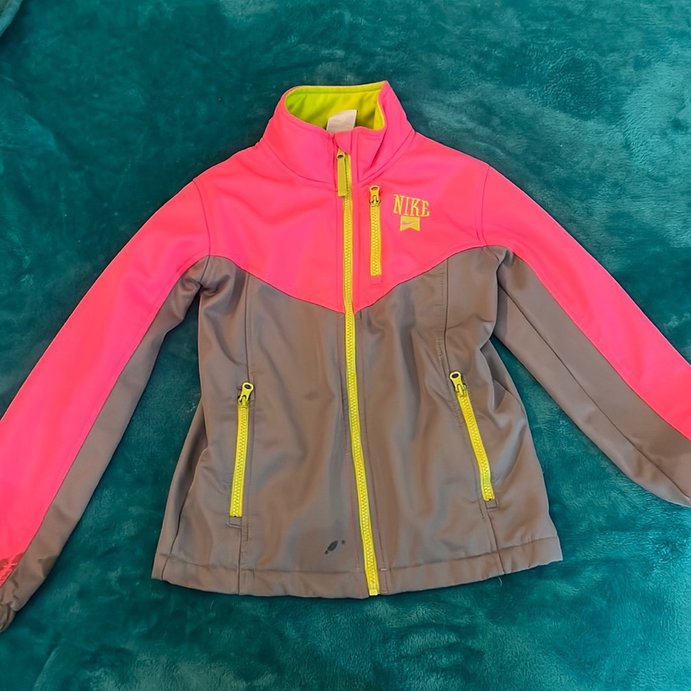 Nike lightweight girls jacket